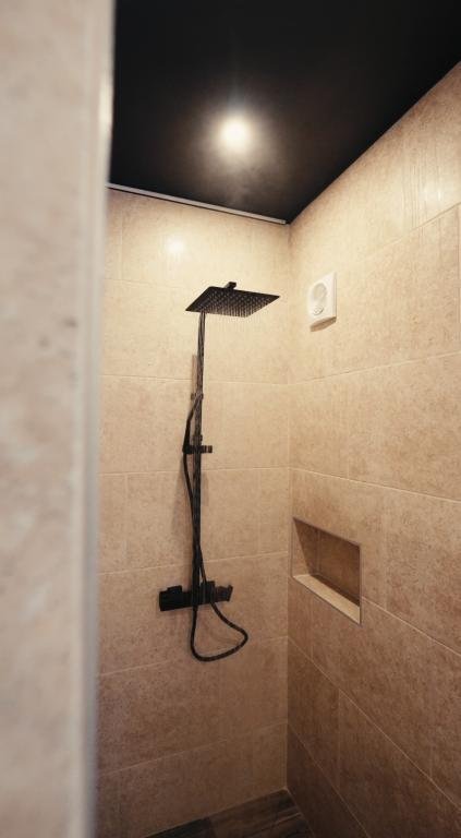 Jungle Spa — douche