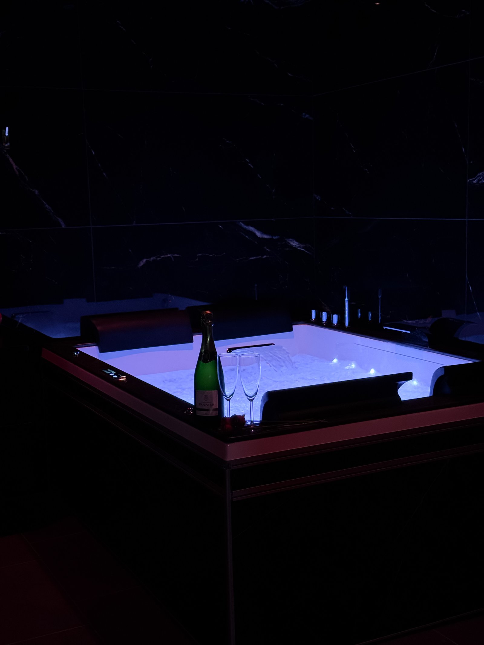Hollywood Spa — salon cinéma